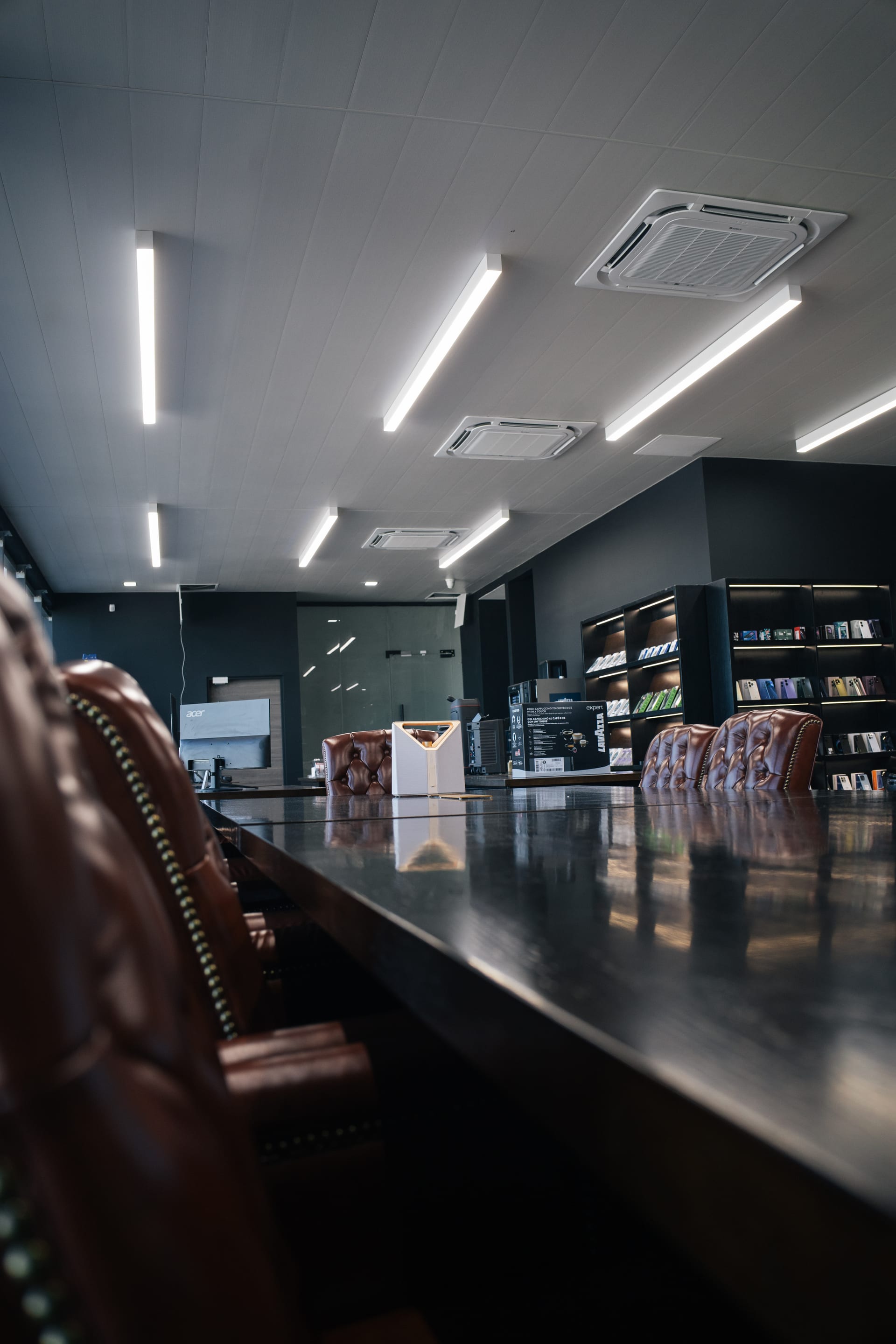 Showroom — gallery 5